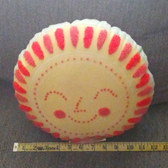 Decorative round pillow - Picture 6 of 7